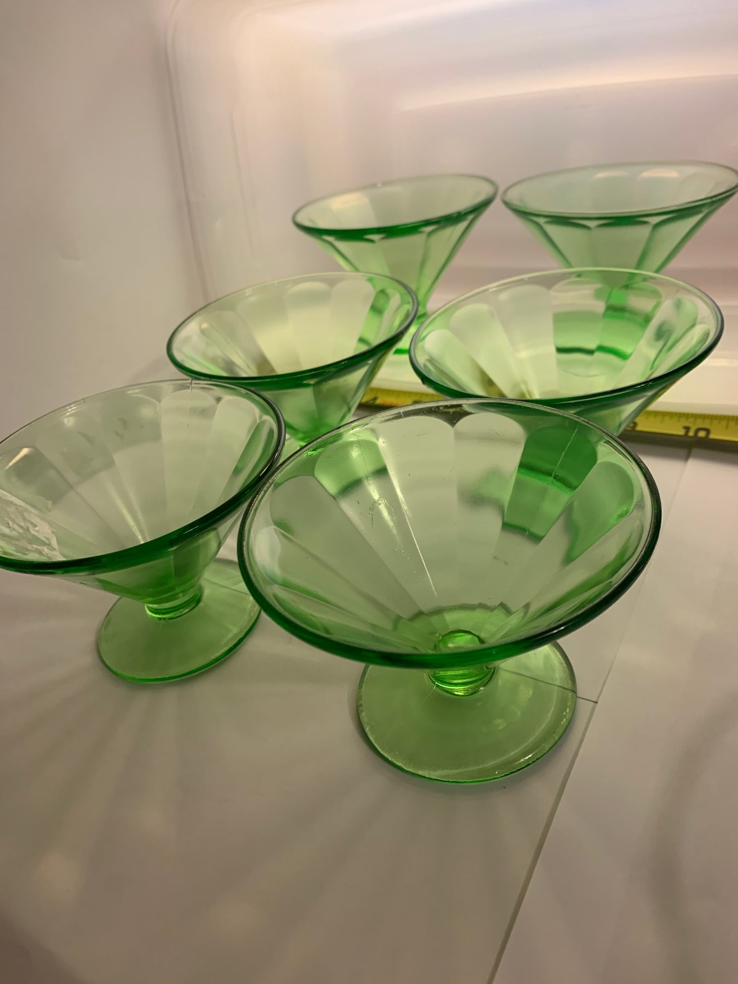 6 GREEN DESSERT DEPRESSION GLASS CUPS