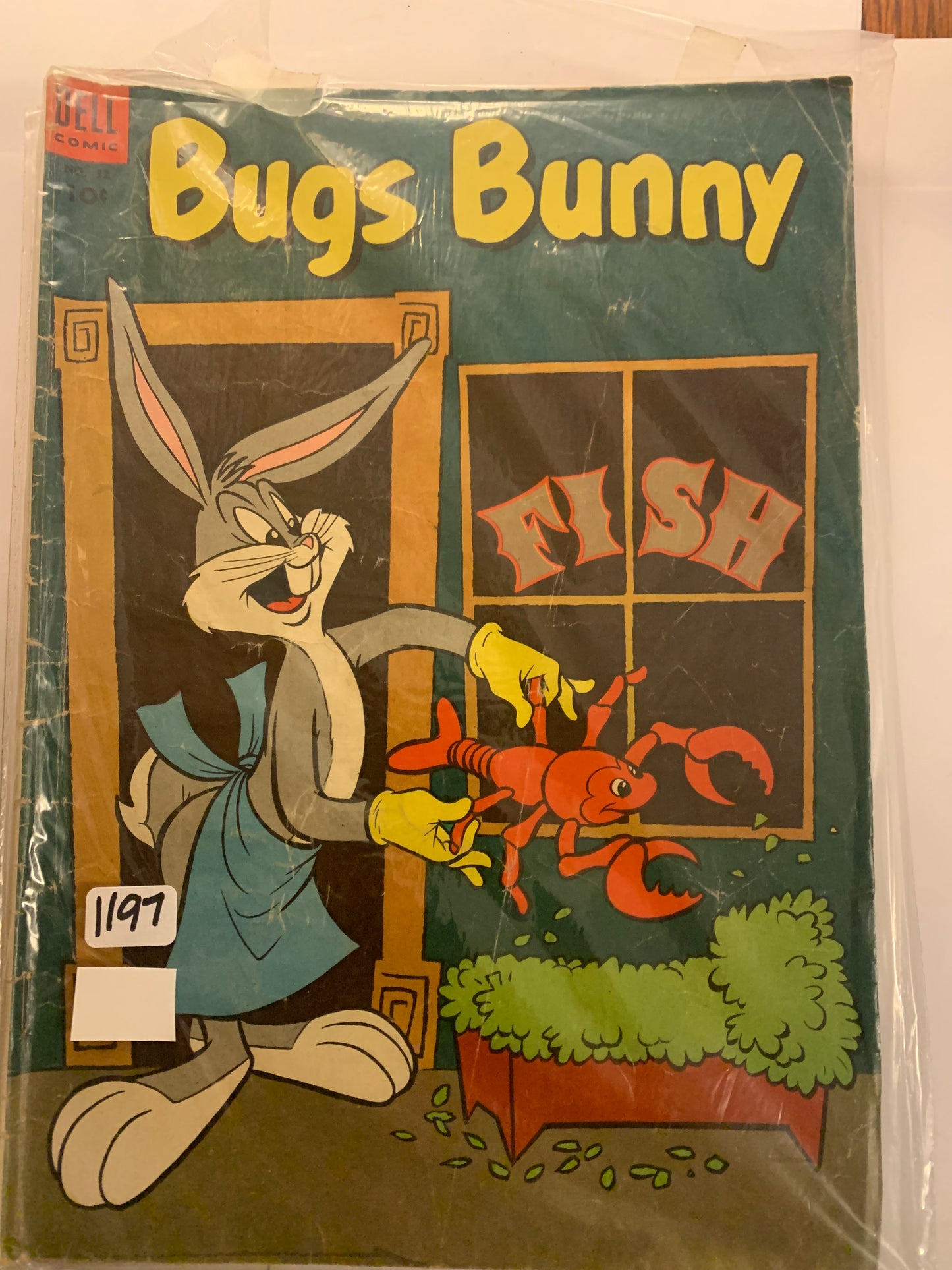 #32 BUGS BUNNY COMICS