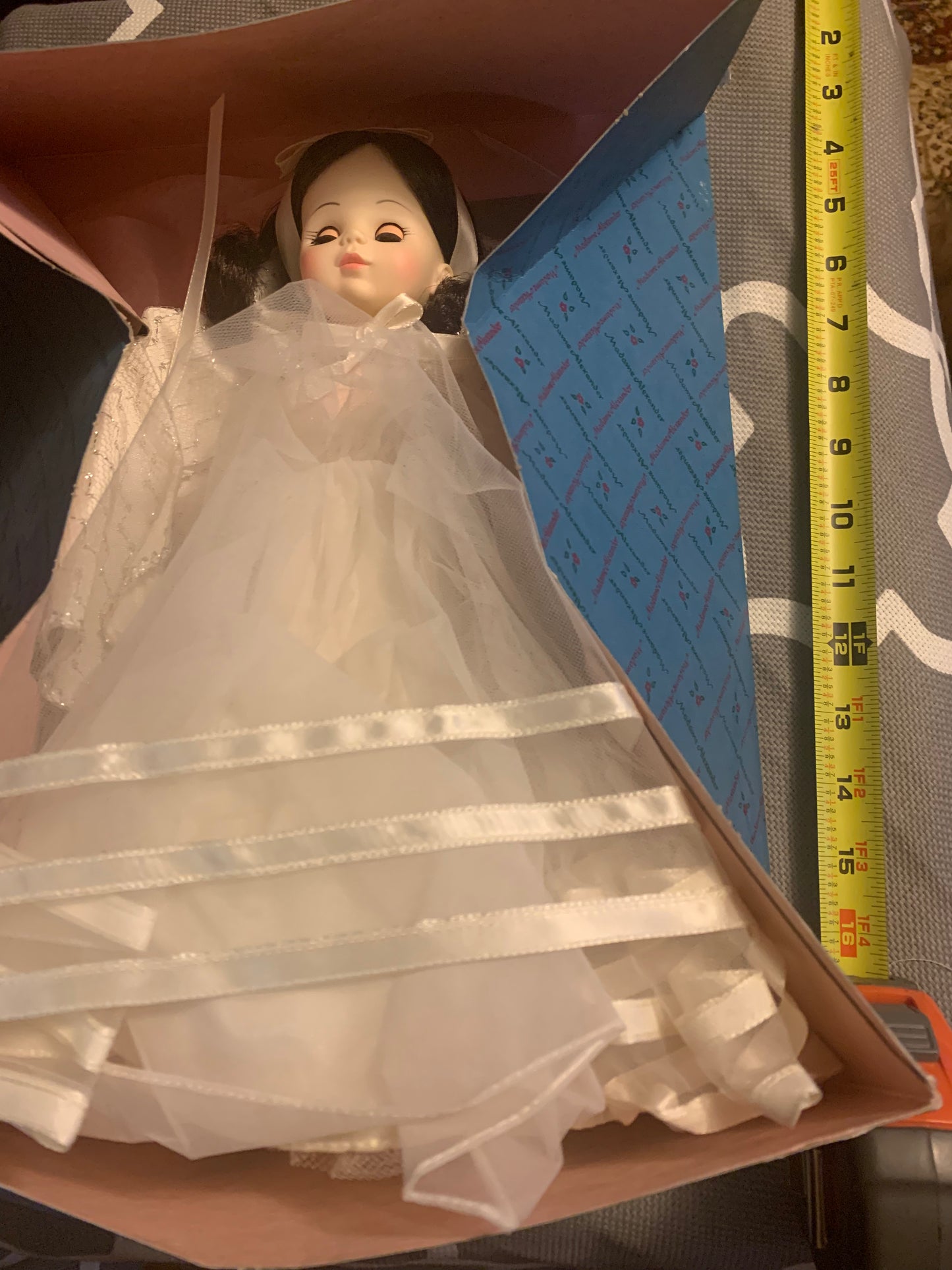 #1555 Madame Alexander Doll-Snow White