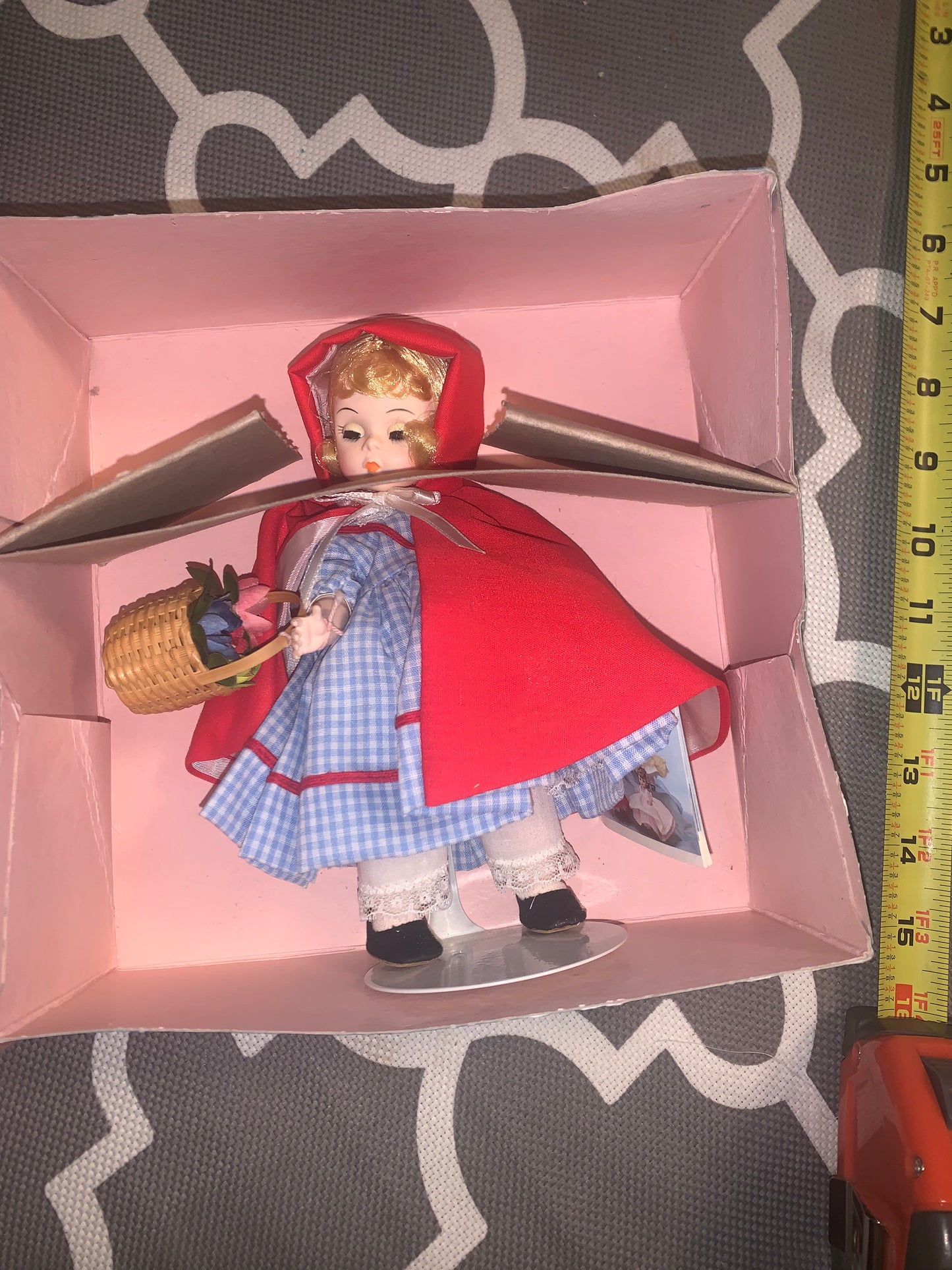 #482 Madame Alexander Doll -Red Riding Hood