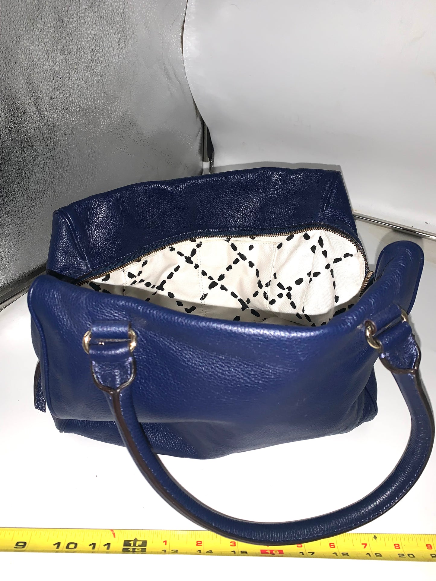 HANDBAG-KATE SPADE NAVY MEDIUM